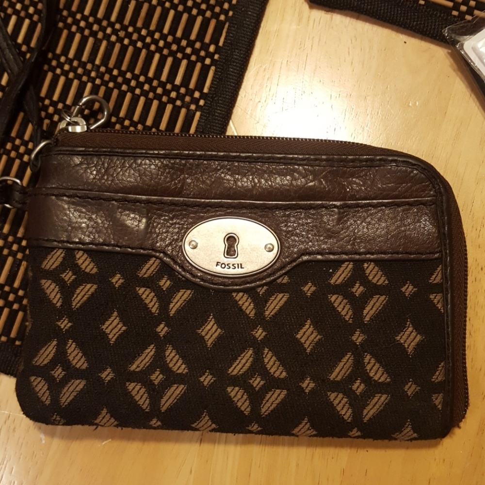 Fossil wallet